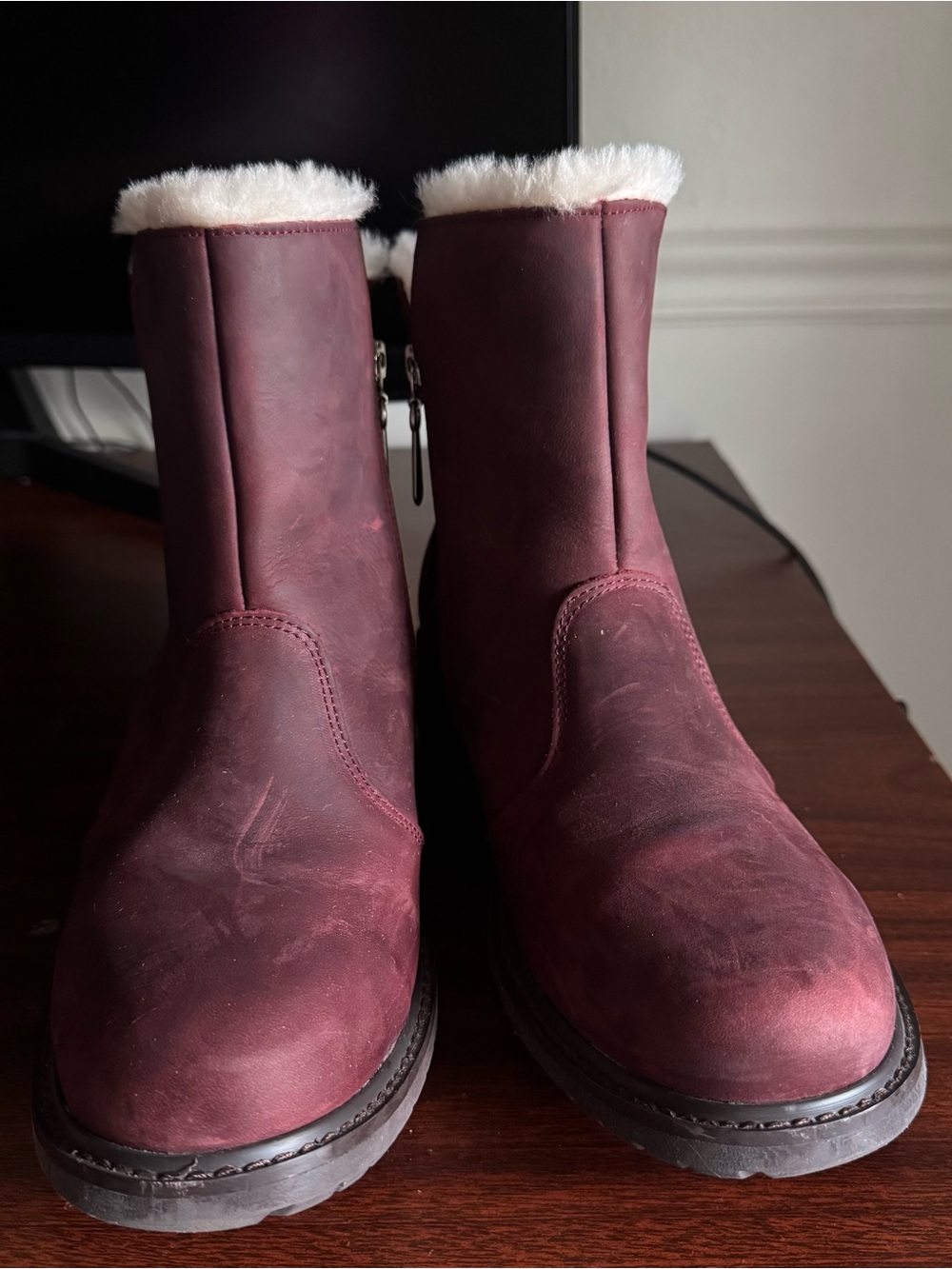 EMU Australia Gravelly Ladies Womens Waterproof Sheepskin Boots Size sz 11 EUC